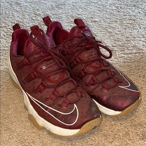 Nike Lebron 13 Low Team Red